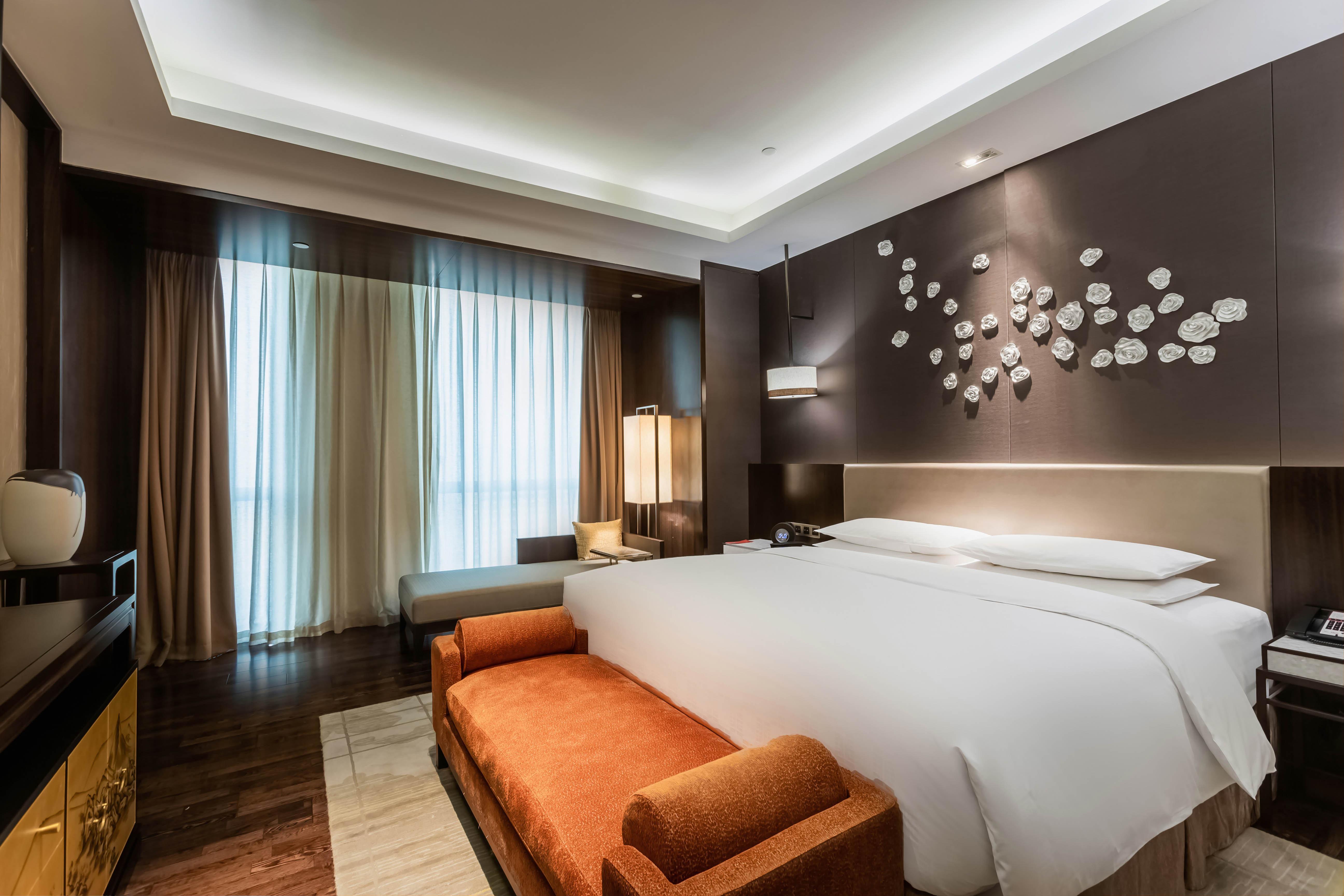 Отель Hualuxe Wuxi Taihu Экстерьер фото